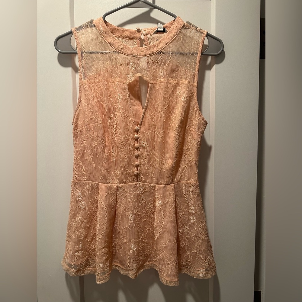 Flare peach guess blouse